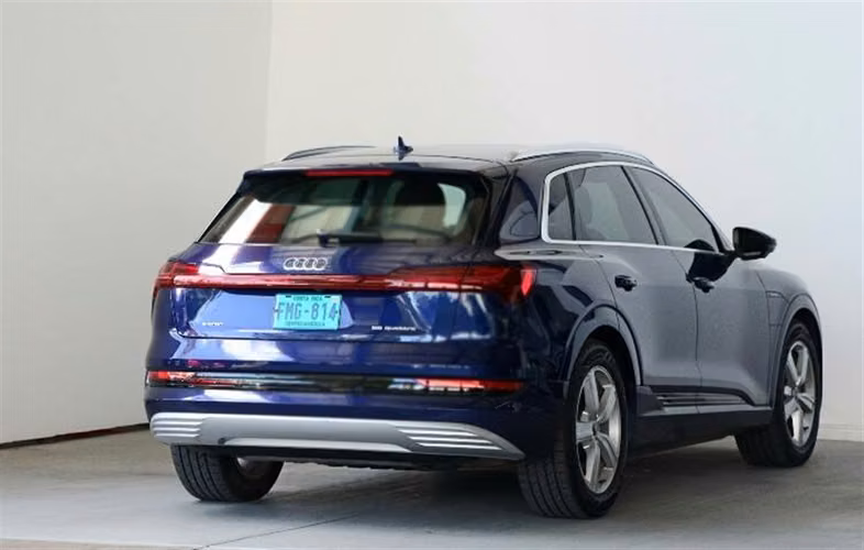 AUDI E-TRON 2022 AUTOMÁTICA ELÉCTRICO AZUL