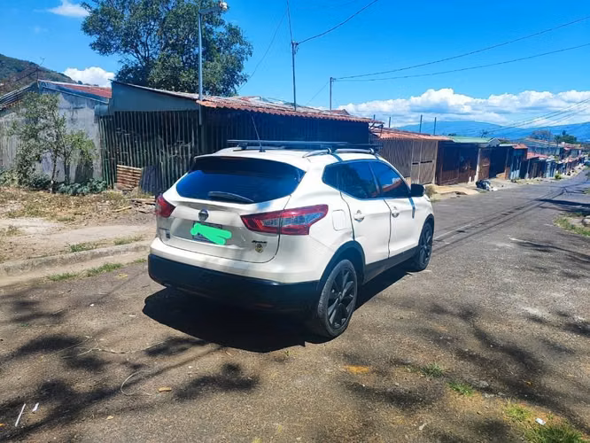 Nissan Qashqai Exclusive 2018 4x4 Automático GLP - Imagen 5