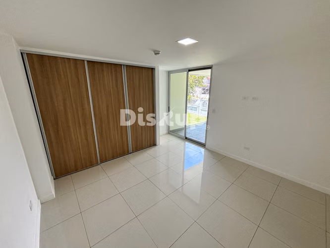 Amplio y moderno apartamento de 3 hab. 115 m2. Sabanilla, Montes de Oca - Imagen 11