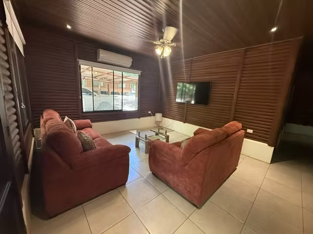 Cabaña de lujo en Playa Avellanas, 3 habitaciones, 2 baños