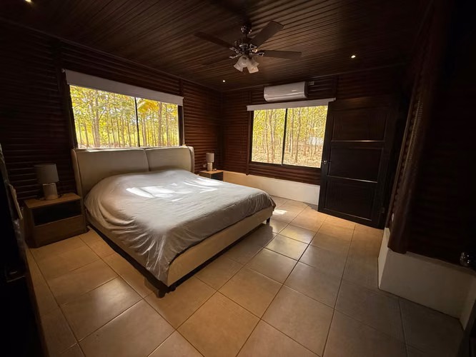Cabaña de lujo en Playa Avellanas, 3 habitaciones, 2 baños
