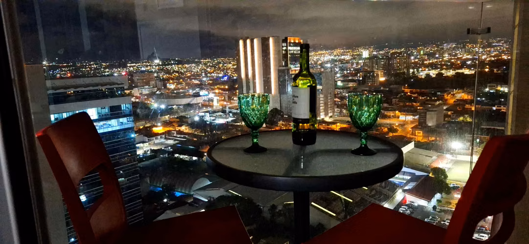 1 Hab- 1 Ba-A/C-22 Piso-Gym-Pool /Torre Secrt, Sabana - Imagen 9