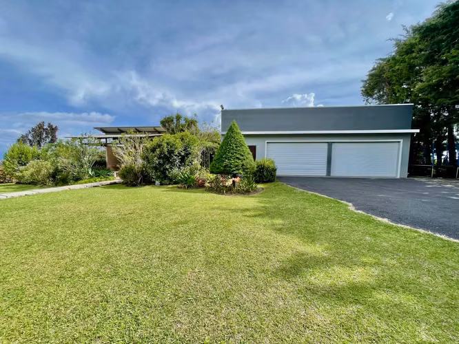 SE VENDE CASA en Santa Barbara de Heredia SPM