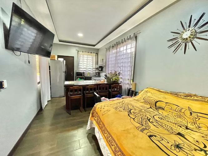 SE VENDE CASA en Santa Barbara de Heredia SPM