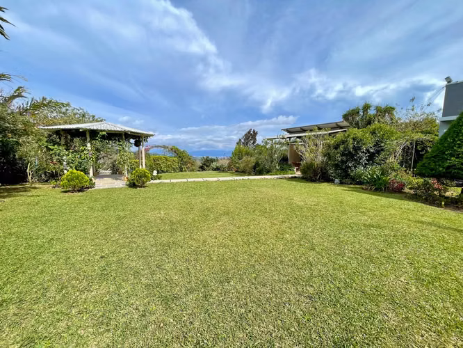 SE VENDE CASA en Santa Barbara de Heredia SPM