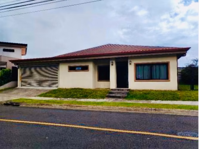 VENTA DE CASA EN CONDOMINIO EN SAN ROQUE, BARVA