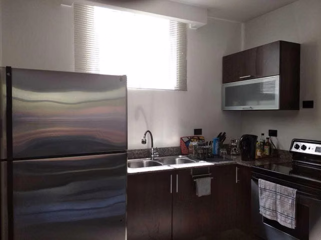 Venta de MODERNO Apartamento en Piedades de Santa Ana. - Imagen 7