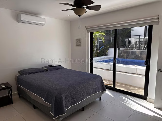 Venta de Casa en Residencial Santa Rosa-Tamarindo, Santa Cruz. - Imagen 13