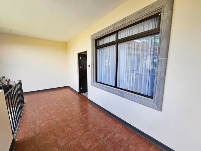 Santa Ana - Alquiler de Amplio Apartamento - Imagen 13