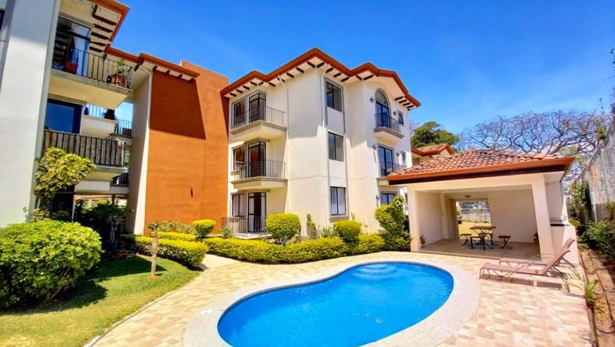 Santa Ana - Alquiler de Amplio Apartamento - Imagen 12