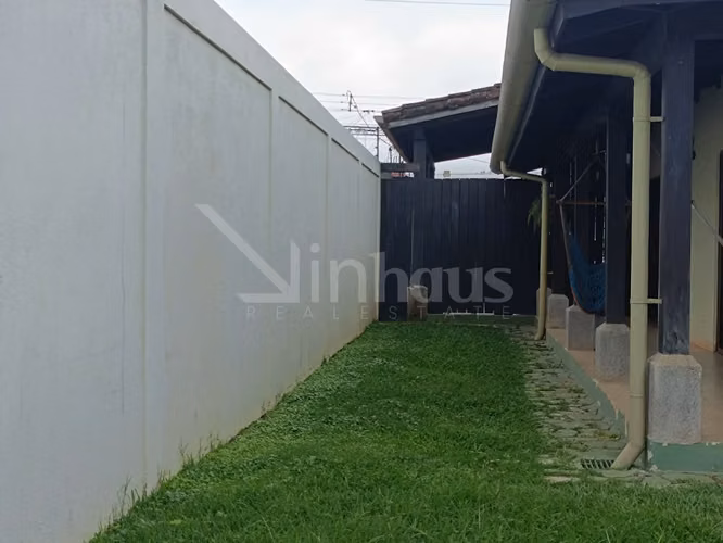 id 43140 Alquiler de casa de una planta en residencial en Tres Rios