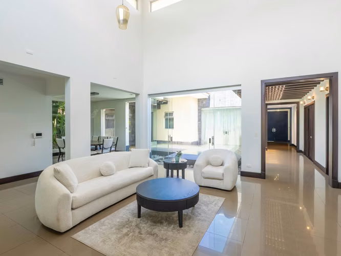 VENTA DE CASA EN HACIENDA LINDORA CON LINEA BLANCA