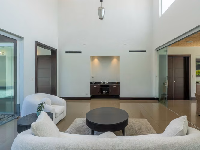 VENTA DE CASA EN HACIENDA LINDORA CON LINEA BLANCA