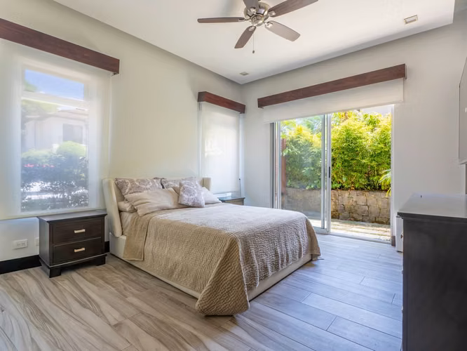 VENTA DE CASA EN HACIENDA LINDORA CON LINEA BLANCA
