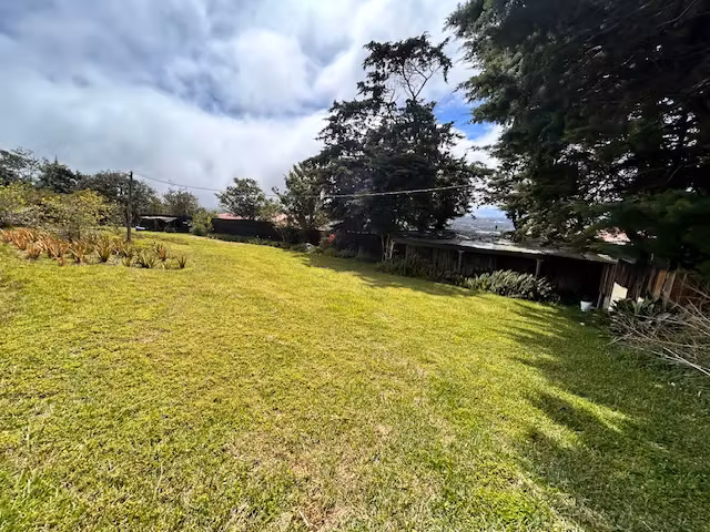 LOTE DE ESPECTACULAR LOTE EN SAN ISIDRO, HEREDIA