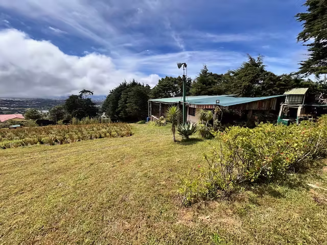 LOTE DE ESPECTACULAR LOTE EN SAN ISIDRO, HEREDIA