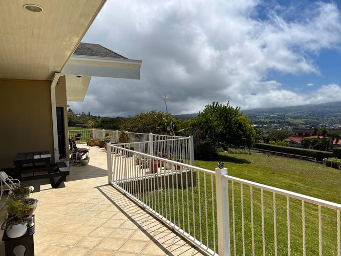 Exclusiva propiedad con vistas y piscina en San Isidro de Heredia