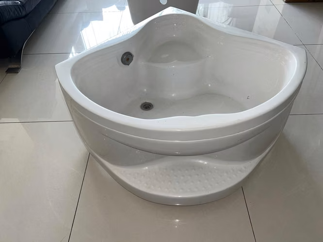 Espectacular Tina Esquinera Blanca – Tu Spa Privado en Casa - Imagen 2