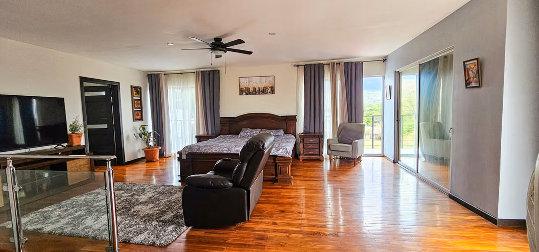 Se Vende Casa en Santa Ana, Pozos