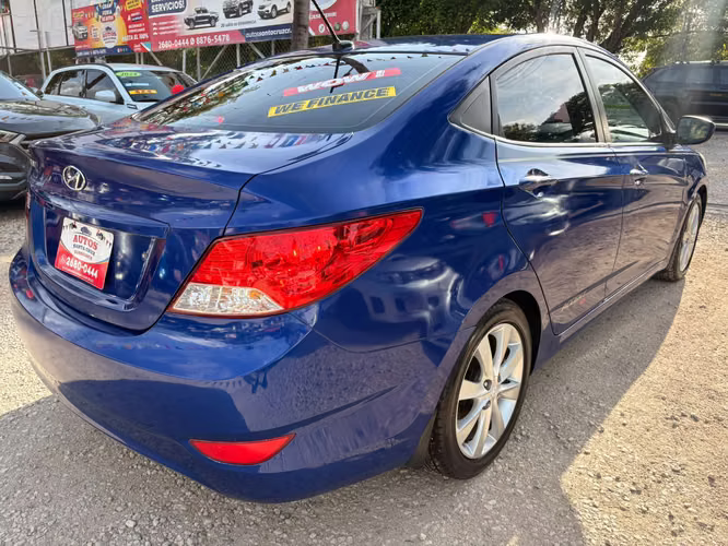 HYUNDAI ACCENT GLS-2013-AUTOMATICO-5.675.000