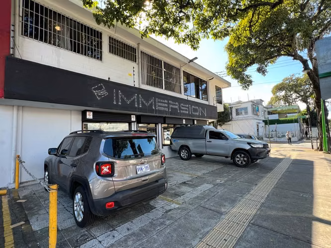 Local en Edificio comercial,  Alquiler en Paseo Colón con 274 m² - Imagen 5