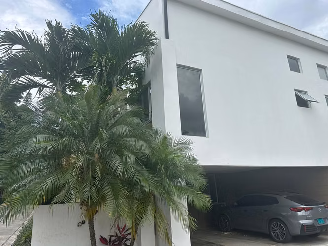 Venta de Casa en Condominio Paseo del Sol, Santa Ana
