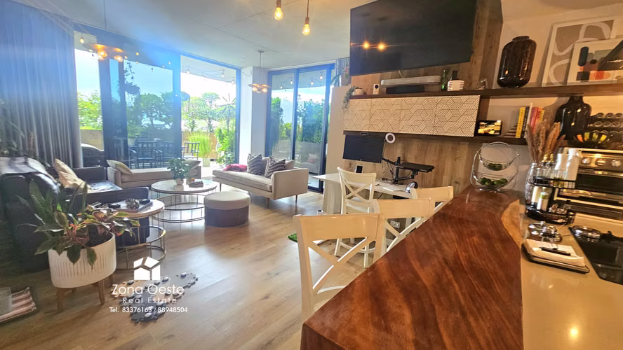 OPORTUNIDAD! EXCLUSIVO APARTAMENTO EN VENTA CON ESPECTACULAR TERRAZA EN ESCAZÚ VILLAGE - Imagen 4