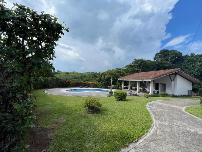 Excelente Lote en Venta | La Guácima | Ideal para Inversión o Vivienda