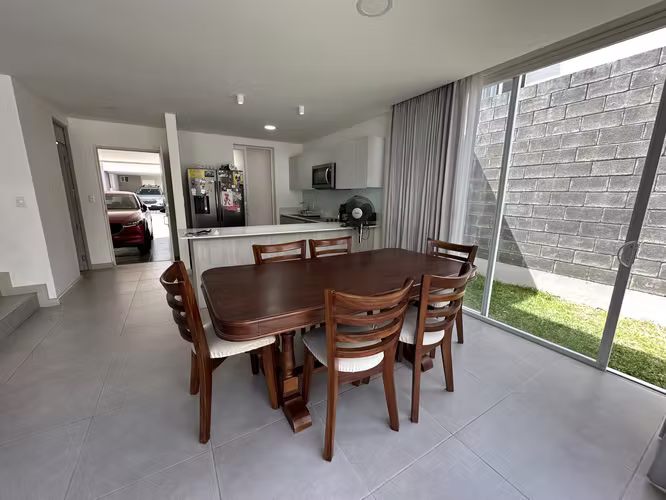 VENTA O ALQUILER DE CASA EN CONDOMINIO LA ARBOLEDA, BELEN