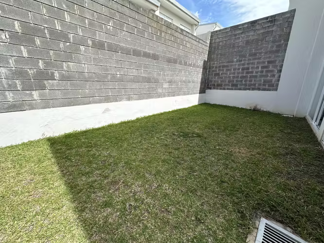 VENTA O ALQUILER DE CASA EN CONDOMINIO LA ARBOLEDA, BELEN