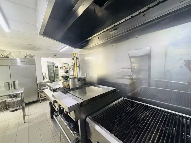 Cesión de derecho de llave restaurante de ahumados y cervecería - Imagen 6