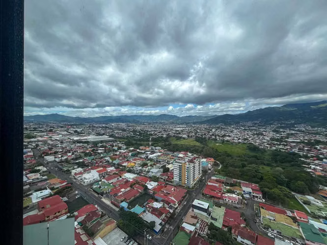 Venta de apartamento en Secrt Sabana piso 20