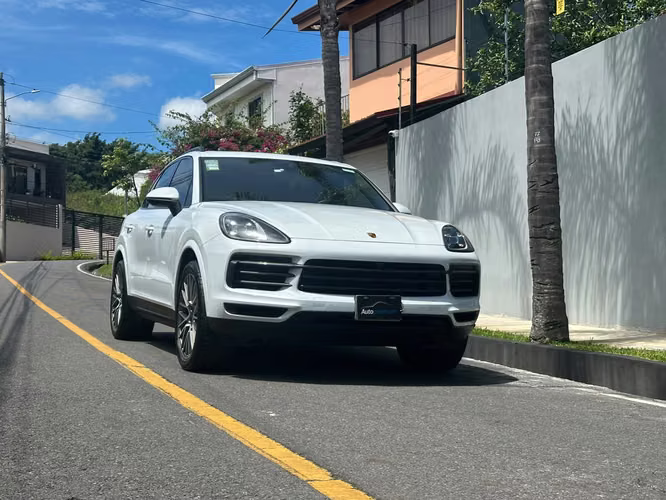 PORSCHE CAYENNE PLATINUM EDITION