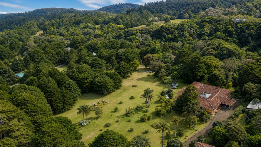  Exclusiva Residencia de Lujo en Venta | Monte de La Cruz San Rafael de Heredia