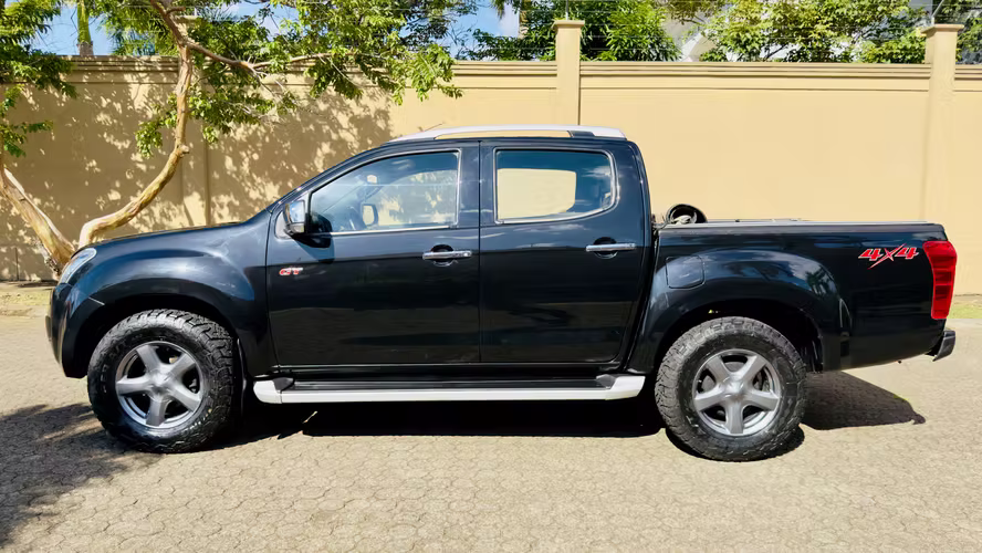 Isuzu D-MAX GT Motor 3.0cc Automatico 4X4 2016 Full Extras Version Nacional Un Solo Dueño!!