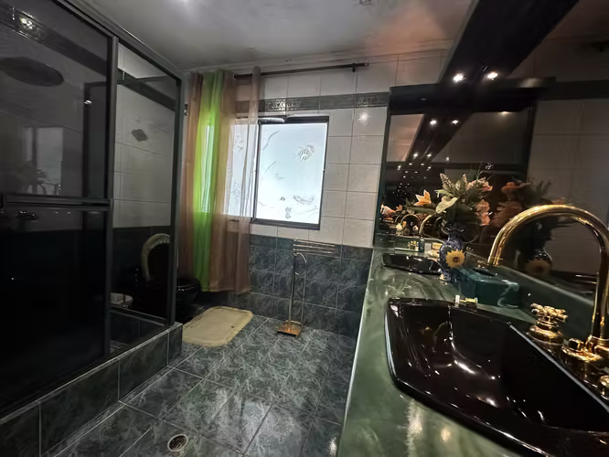 Venta de Casa con Amplias Zonas Verdes en Mote de La Cruz San Rafael de Heredia-2 - Imagen 11