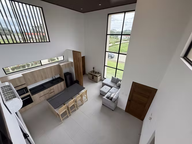 SE ALQUILA CASA MODERNA, Condominio La Tajona | A 15 min de Playas y Aeropuerto 