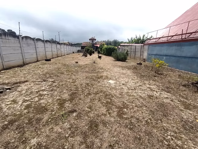 En venta lote de 1017 m2 con un apartamento en San Luis de Santo Domingo de Heredia P.P - Imagen 2