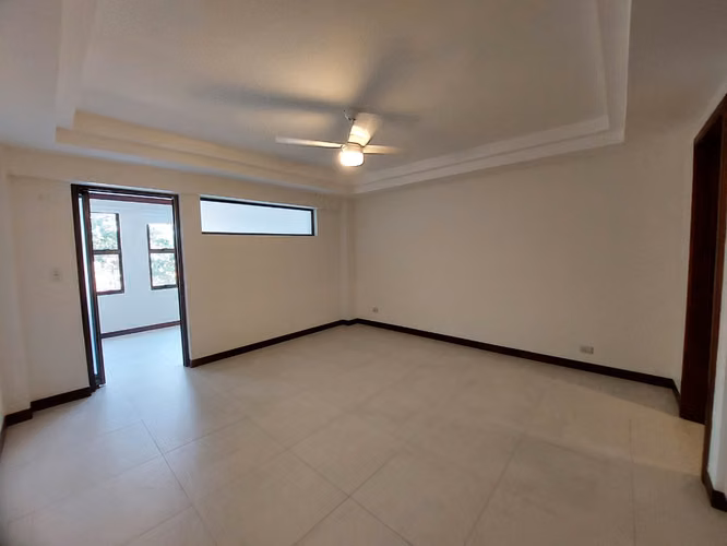 Apartamento Semi amoblado de 1 Habitación SIN PARQUEO en Rohrmoser - 03