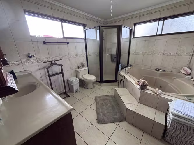 En venta linda casa en condominio, Curridabat, 6074