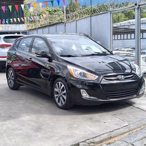 HYUNDAI  ACCENT  2015  FINANCIADO