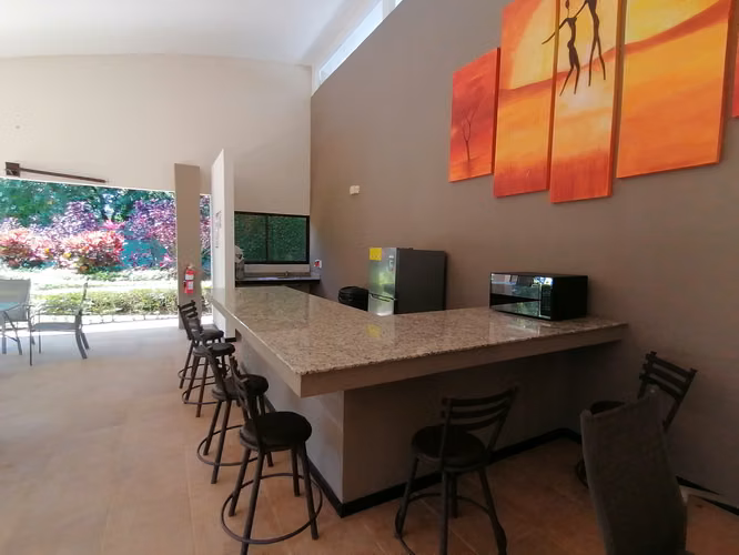 APARTAMENTO EN VENTA. SANTA ANA. CONDOMINIO. 2 HBTS/2 BNS( INVERSION) - Imagen 17