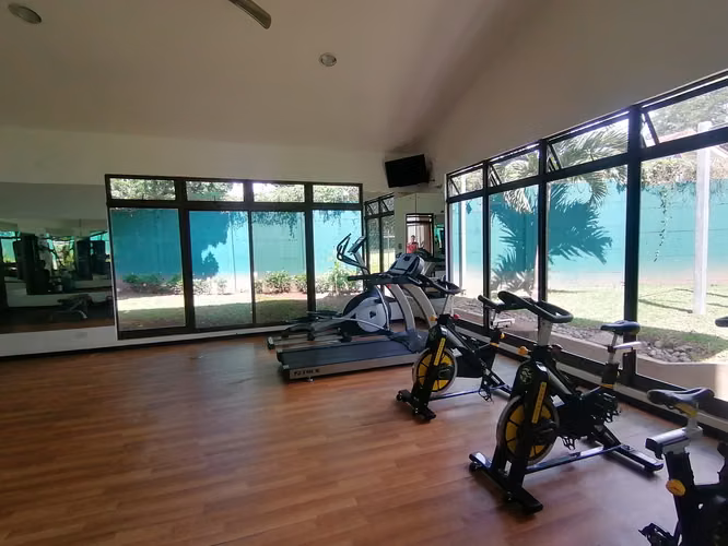 APARTAMENTO EN VENTA. SANTA ANA. CONDOMINIO. 2 HBTS/2 BNS( INVERSION) - Imagen 15