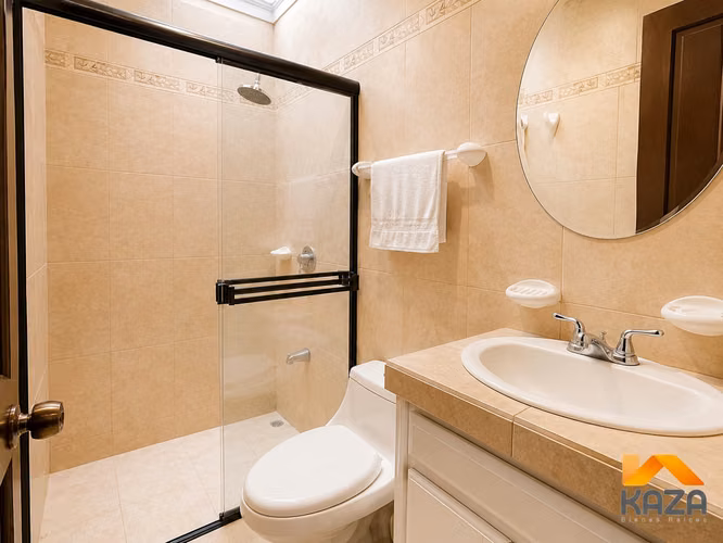 Venta de casa de una planta con terraza y patio en condominio Agua Clara - Imagen 8