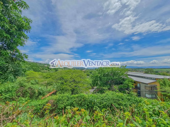 CASA CON PISCINA PROPIA Y VISTA CON 1.735 M2 DE LOTE EN SANTA ANA PIEDADES - Imagen 5