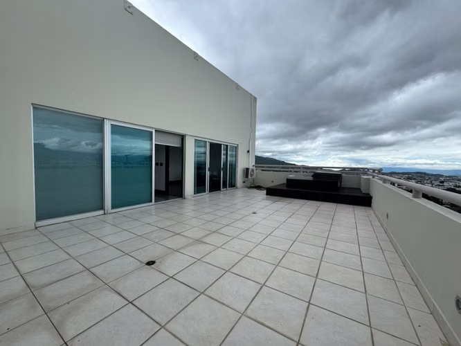 Alquiler de apartamento penthouse en la Sabana. Con línea blanca - Imagen 19