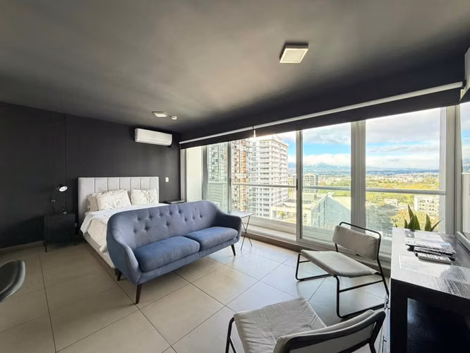SE ALQUILA APARTAMENTO CON VISTA IMPRESIONANTE AMUEBLADO TIPO ESTUDIO