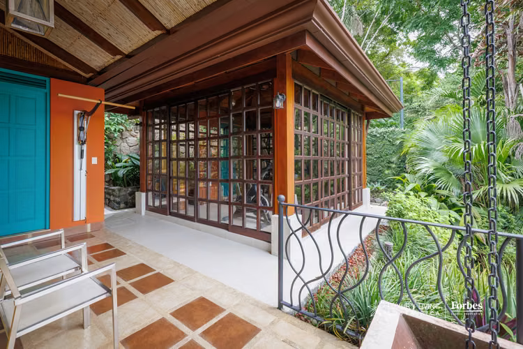 21476 - Casa de Lujo con Inspiración Balinesa en Venta en Atenas - Imagen 9