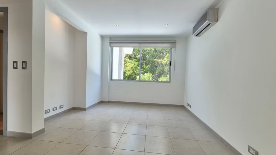 Venta de casa en condominio 3 habitaciones - Santa Ana Piedades RZ