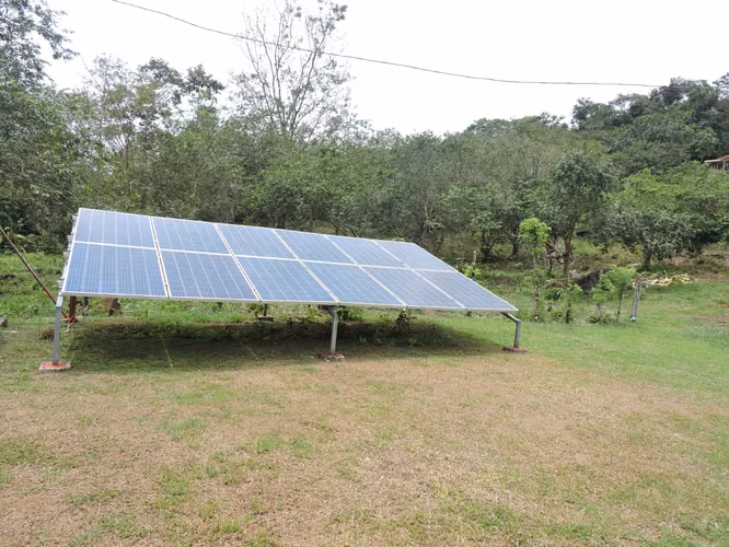 Top of the World Compound: Off-the-Grid with No utilities Bills